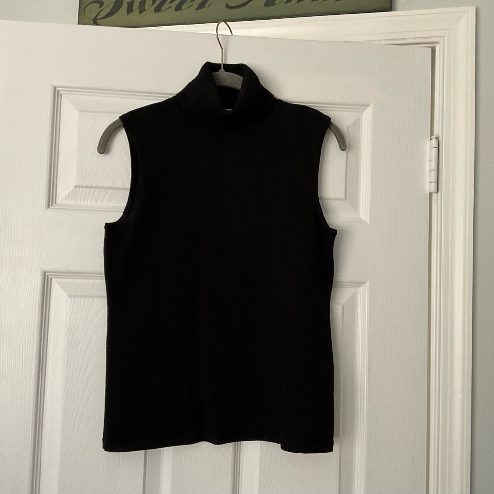 Kate Hill Sleeveless Black Turtle Neck Small